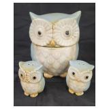 Vtg. Owl cookie jar with salt and pepper