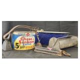 Vtg.spatter ware enamel bowl/ vtg. Antique cow