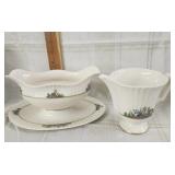 Lenox bone china gravy boat& Creamer