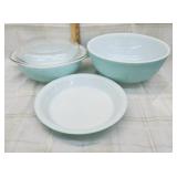Vtg. Turquoise Pyrex mixing bowl, pie plate,