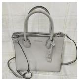Michael kors medium messenger bag