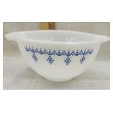 Vtg Pyrex blue snowflakes