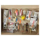 Lots of Vtg. fishing lures