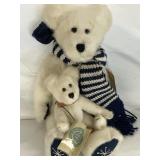 (2) Vtg polar bears by Boydï¿½s bears