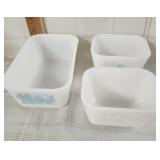 3 vtg Pyrex refrigerator dishes Amish B