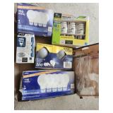 40 w replacement bulbs/ 4 long life soft white