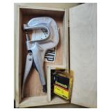 Hoover Press-N-Snap/ Grommets