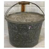 Fall City Oval Minnow Bucket
