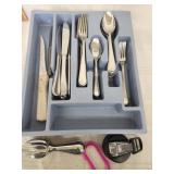 Silverware tray & Silverware