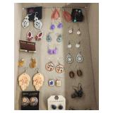 Vtg. Style earrings