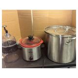 Stick pot, slow cooker and a food chopper