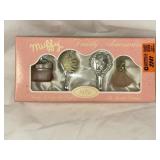 Muffy doll vanity accessories