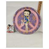 Vtg. Betty Boop metal sign  & Pictures frame