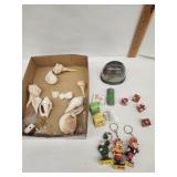 Vtg. Key chains, Las Vegas Dice , Sea Shells