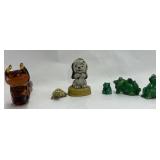 Mini frogs, dogs, turtle and a worm