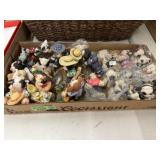 22 Mary MooMoos Figures