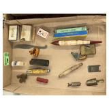 Random Vtg items (small kitchen decor, small cap