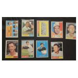 22 1961 & 62 Topps baseball cards