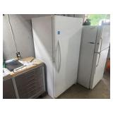 Frigidaire Freezer 6ft