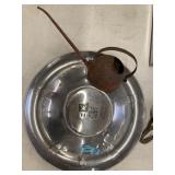 1950ï¿½s Hubcap with crest emblem, Eagle Seal-tip