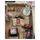 Glass and brass statues Elvis keychain and