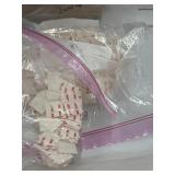 800 grams of 3M brand wall hangers