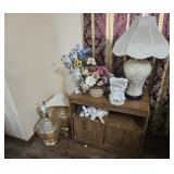 Kamps, cabinet, ceramics, flowers