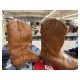 Dingo Cowboy Boots - 8.5?
