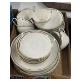 Island gold fine. China dish set