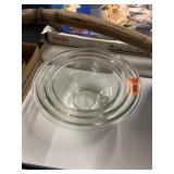 Pyrex Mixing Bowl Set - 3 Bowls