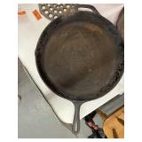 Lodge Cast Iron Skillet 14SK