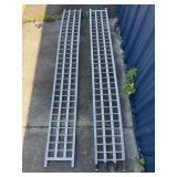 2 metal vehicle ramps