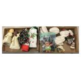 2 Flats Christmas Decor