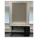 RM 203 Pin board and table
