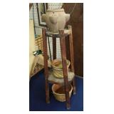 Plant stand & flower pots