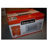 Magic Chef .7 cu/ft Microwave