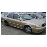 2004 HYUNDAI SONATA 4 DOOR GOLD