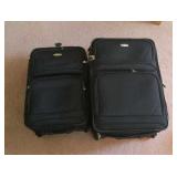Belair 2 piece luggage set