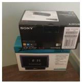 Zenith clock-radio & Sony Dream Machine