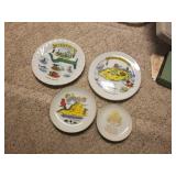 4 decorative collector plates