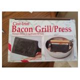Cast iron bacon press