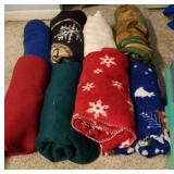 8 fleece throws
