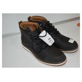 Mens SIze 11 Boots