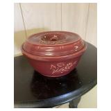 Covered baking dish - crock