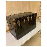 Steamer Trunk with inner shelves