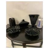 Black bathroom glassware