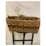 Basket w/flowers