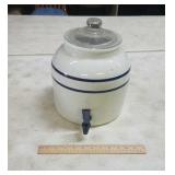 Crock water dispenser