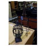 2 metal decor items