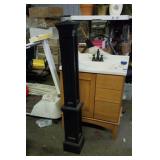 Molded plastic column